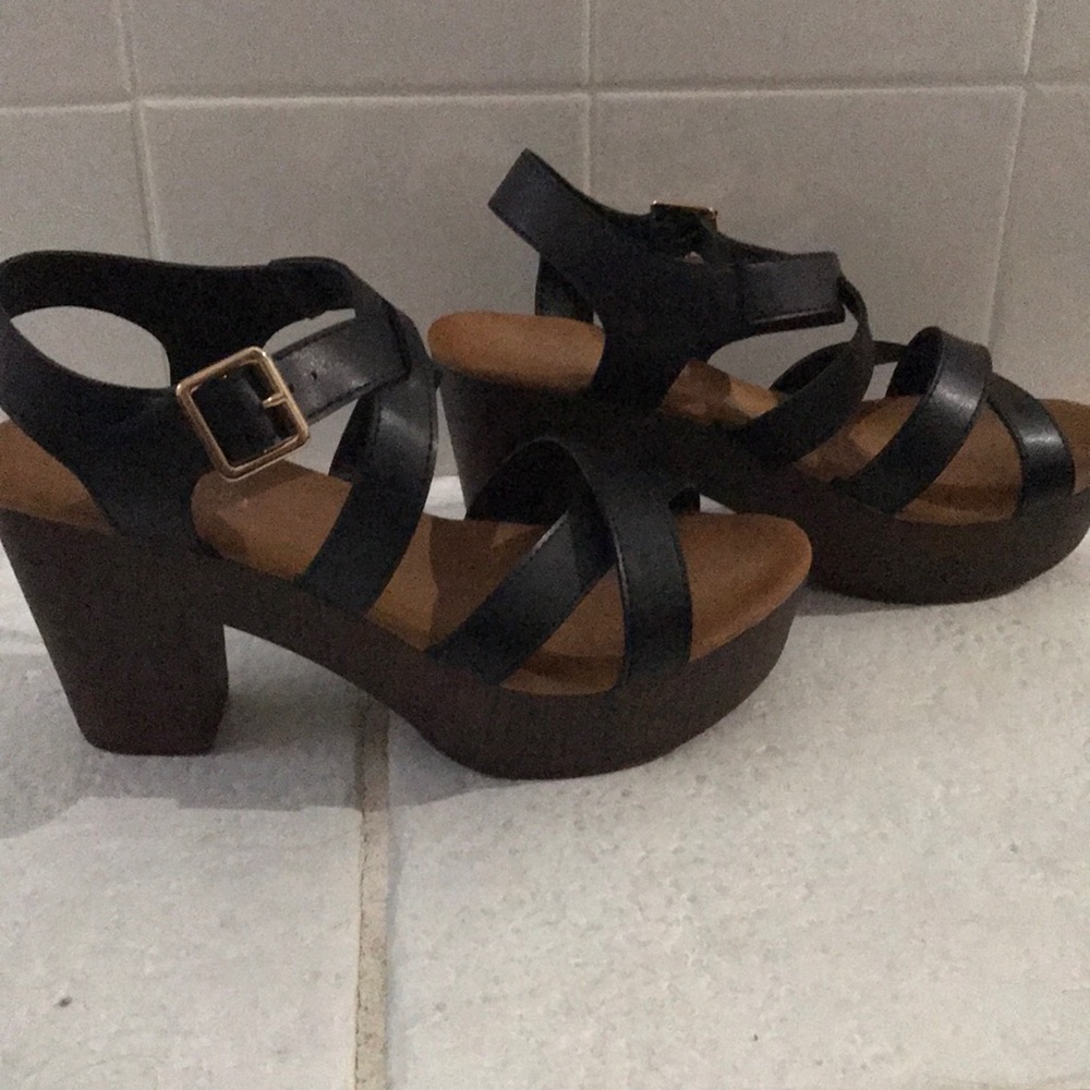 Heeled Sandal Black NWOT